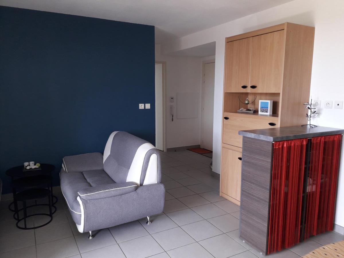 Bel Appartement En Residence Avec Parking Prive Arvert 외부 사진