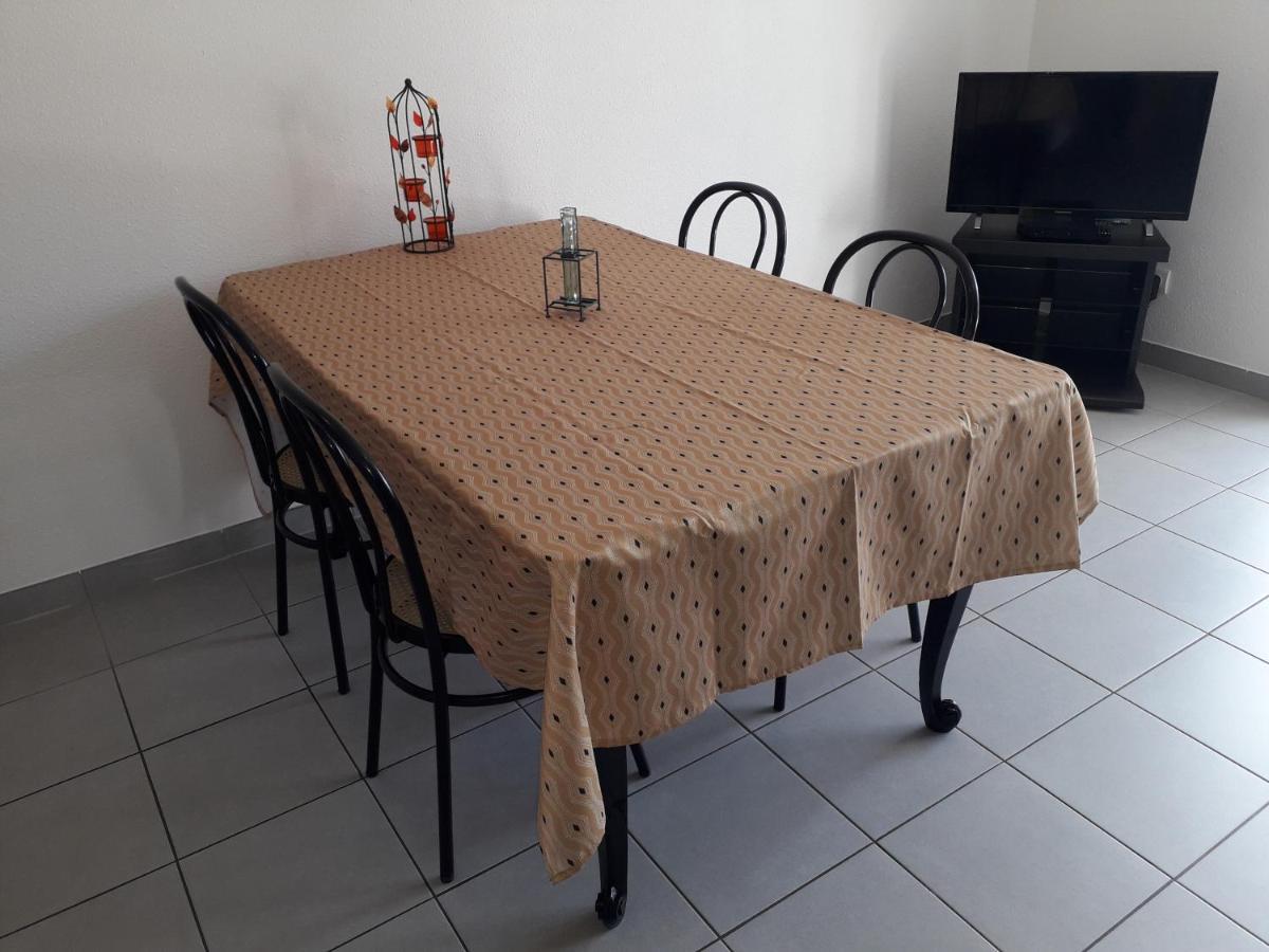 Bel Appartement En Residence Avec Parking Prive Arvert 외부 사진