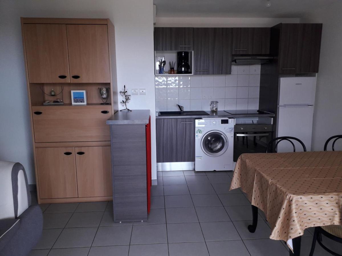 Bel Appartement En Residence Avec Parking Prive Arvert 외부 사진